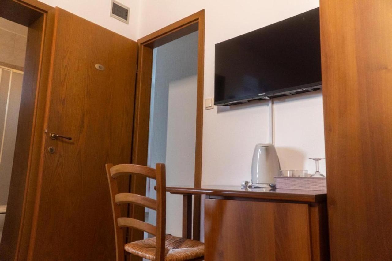 Apartments And Rooms Villa Chiara Krnica Εξωτερικό φωτογραφία