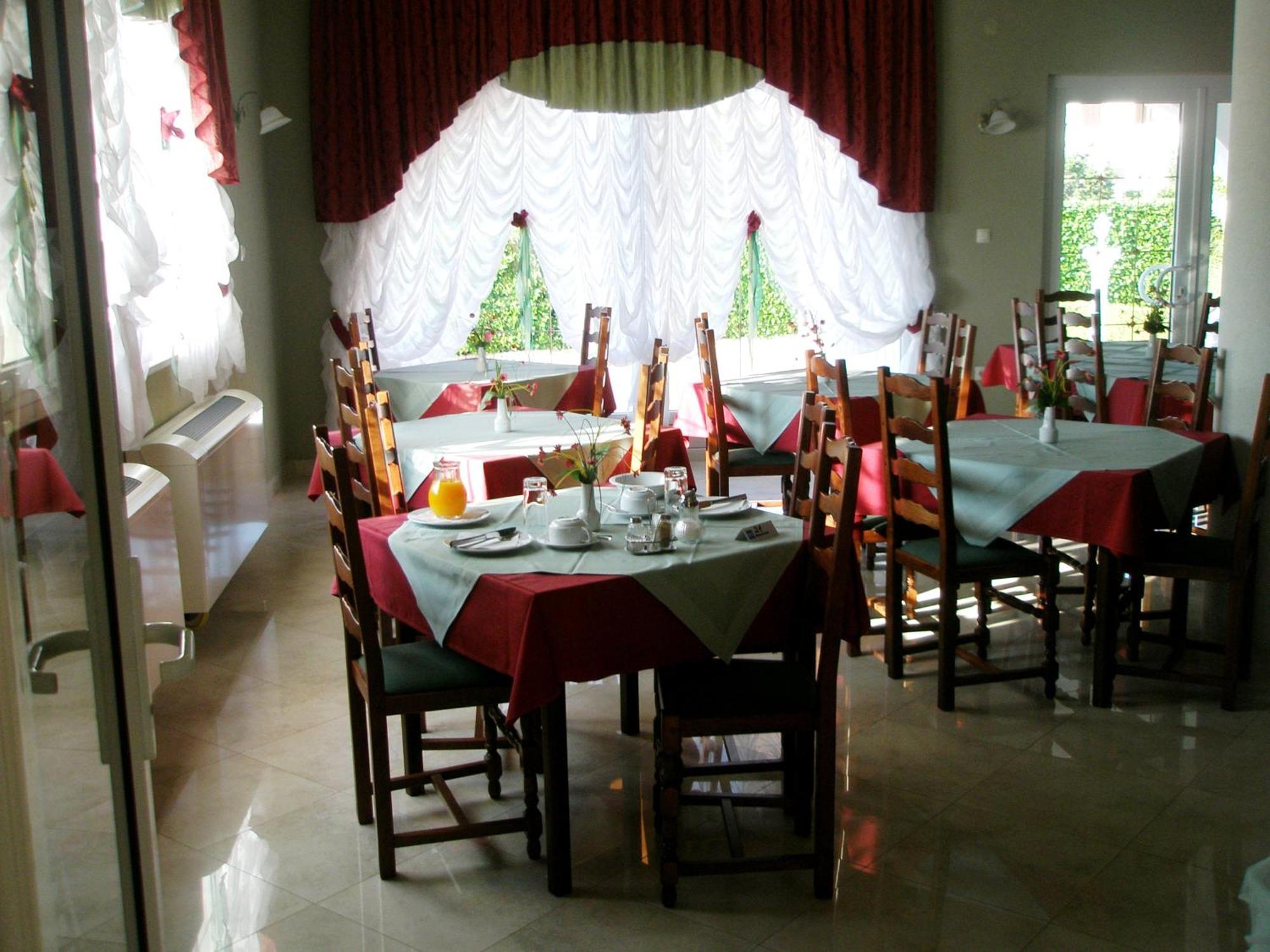 Apartments And Rooms Villa Chiara Krnica Εξωτερικό φωτογραφία