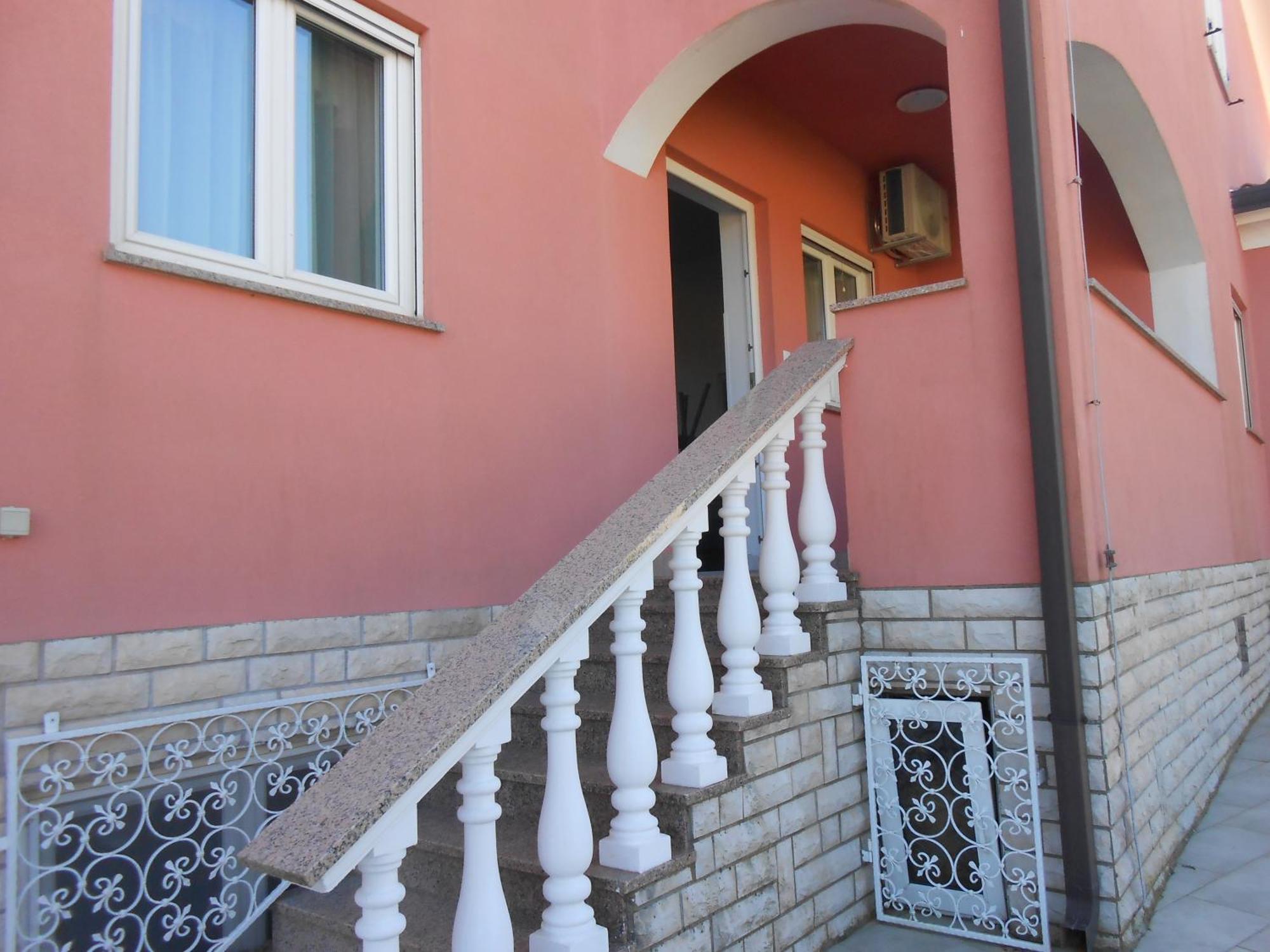Apartments And Rooms Villa Chiara Krnica Εξωτερικό φωτογραφία