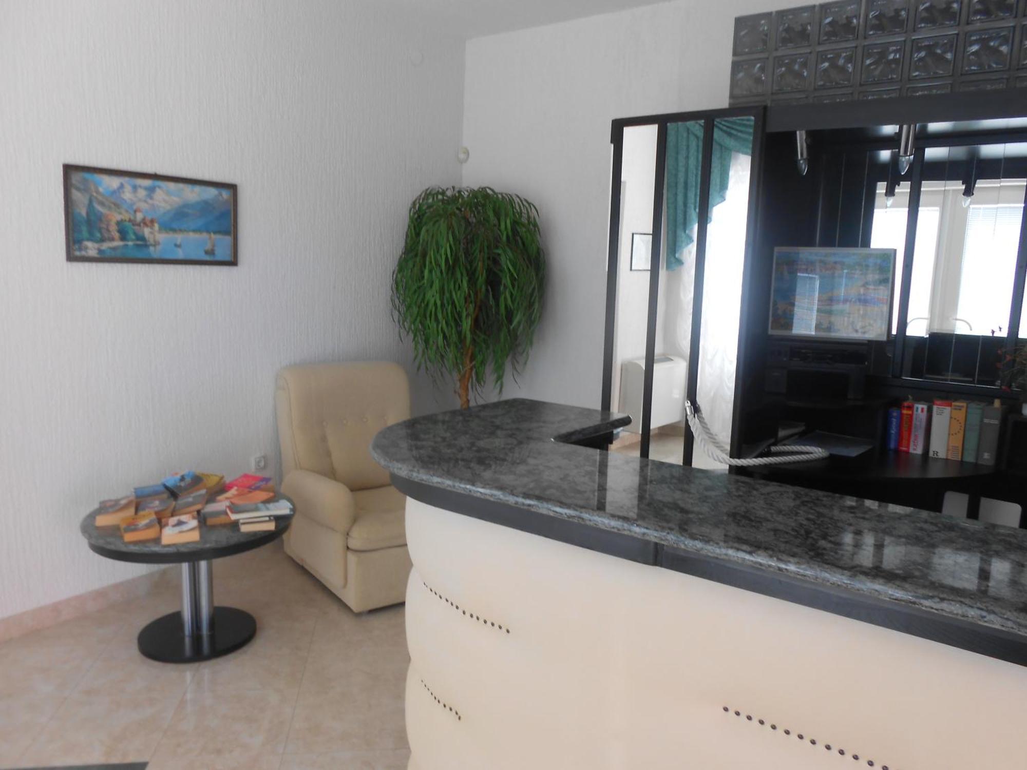 Apartments And Rooms Villa Chiara Krnica Εξωτερικό φωτογραφία